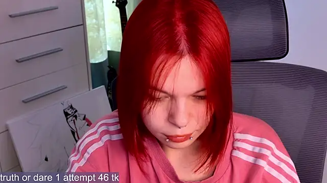 ValBae online show from 06/30/26, 08:15