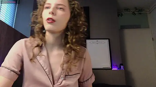 AyreenMoore online show from 02/08/26, 02:09