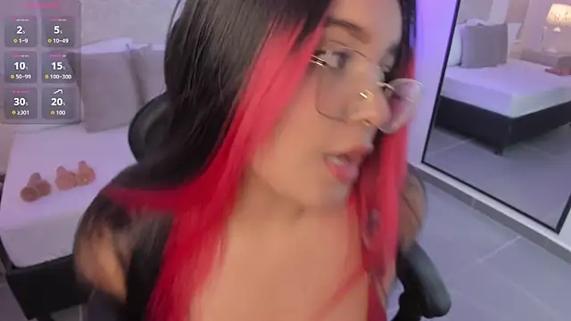 victoria18x online show from 11/12/25, 07:46