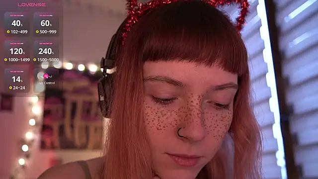 Snapshot of juliapie chatting on 12/25/24, 07:35 juliapie online show from 12/25/24, 07:35