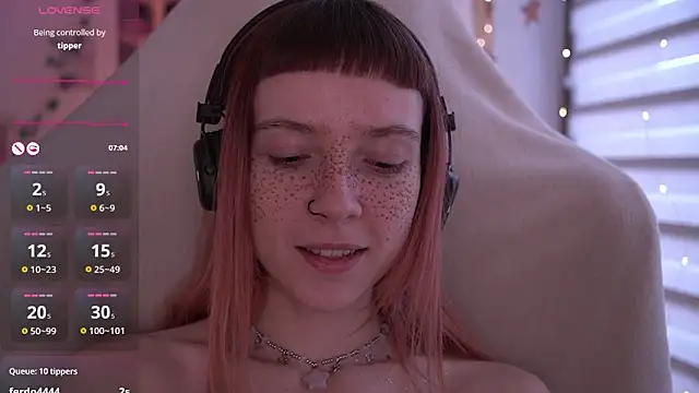 Snapshot of juliapie chatting on 01/11/25, 12:18 juliapie online show from 01/11/25, 12:18