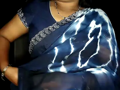 shila20 online show from 12/22/25, 02:58