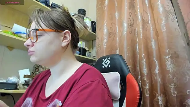 Seductive She Wolf online show from 04/09/26, 07:19