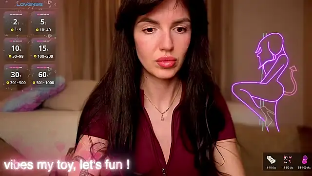 Snapshot of Wonder_Power chatting on 10/17/25, 08:44 Wonder Power online show from 10/17/25, 08:44