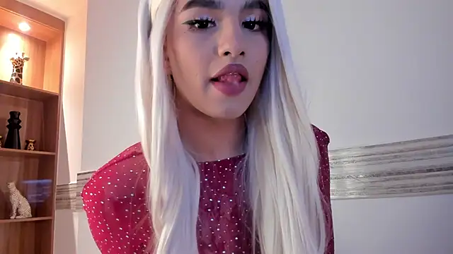 Sophia Cambpell online show from 04/08/26, 10:10