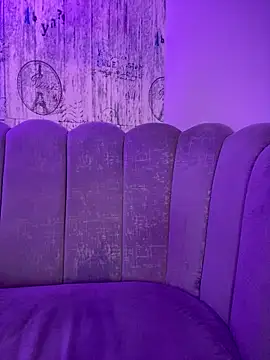 AbyThompson online show from 09/30/25, 12:15