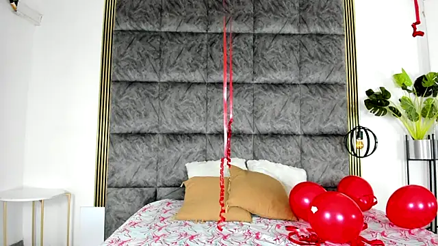 LaurenRodriiguez online show from 02/14/25, 12:47