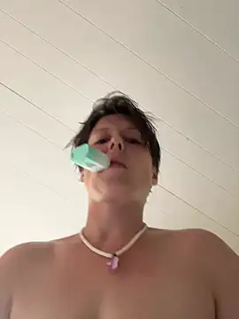 KatieBARBiE98 online show from 07/27/26, 04:47