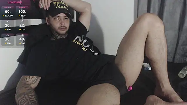 Snapshot of maxi_rogger18 chatting on 03/08/25, 05:28 maxi rogger18 online show from 03/08/25, 05:28