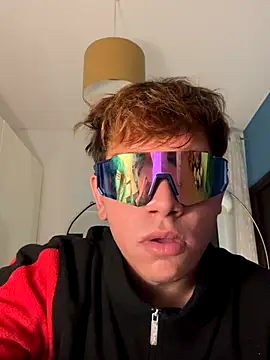 Snapshot of calleaaaa chatting on 11/09/25, 06:39 calleaaaa online show from 11/09/25, 06:39