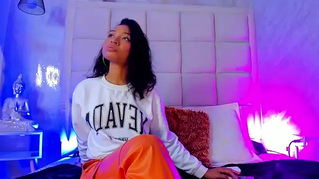 andymiller  online show from 12/04/25, 01:09