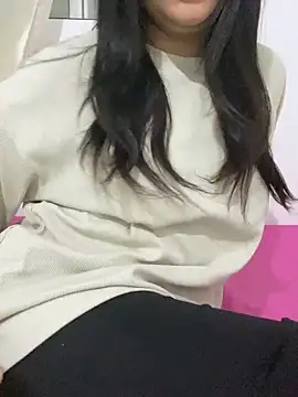 Snapshot of yassminsexy22 chatting on 01/11/25, 12:07 yassminsexy22 online show from 01/11/25, 12:07