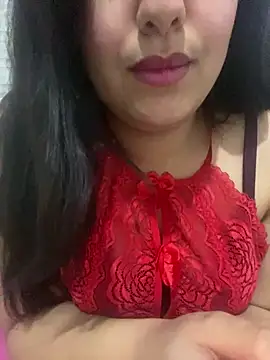 Snapshot of yassminsexy22 chatting on 01/13/25, 05:55 yassminsexy22 online show from 01/13/25, 05:55