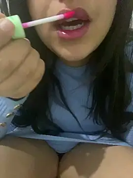 Snapshot of yassminsexy22 chatting on 02/08/25, 09:46 yassminsexy22 online show from 02/08/25, 09:46