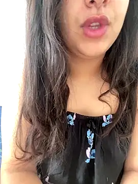 Snapshot of yassminsexy22 chatting on 09/15/25, 11:10 yassminsexy22 online show from 09/15/25, 11:10