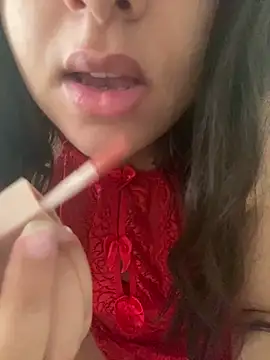 Snapshot of yassminsexy22 chatting on 09/27/25, 08:19 yassminsexy22 online show from 09/27/25, 08:19