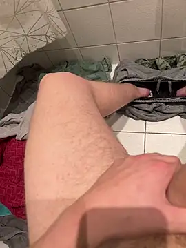 Snapshot of Michaela1222 chatting on 11/22/25, 11:20 Michaela1222 online show from 11/22/25, 11:20