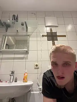 Michaela1222 online show from 04/15/26, 05:53