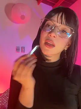 sweeet peach online show from 03/18/26, 03:53