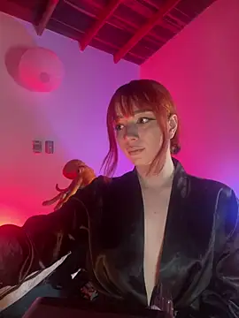 sweeet peach online show from 03/22/26, 02:37