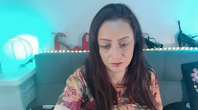 catalinamommyx online show from 01/31/25, 08:22