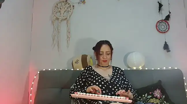 catalinamommyx online show from 02/20/25, 09:55