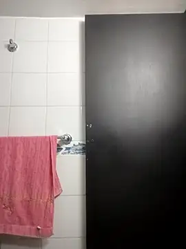 catalinamommyx online show from 10/05/25, 10:51