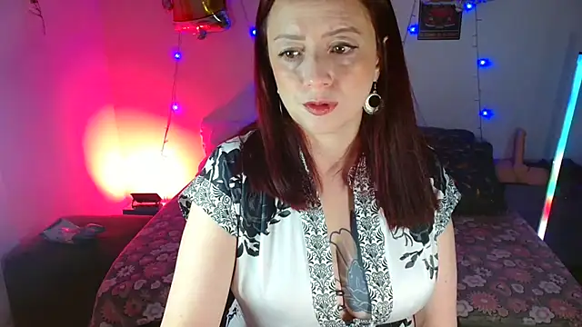 catalinamommyx online show from 10/21/25, 12:44