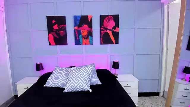 Snapshot of Elizabeth_Santos chatting on 01/13/25, 08:15 Elizabeth Santos online show from 01/13/25, 08:15