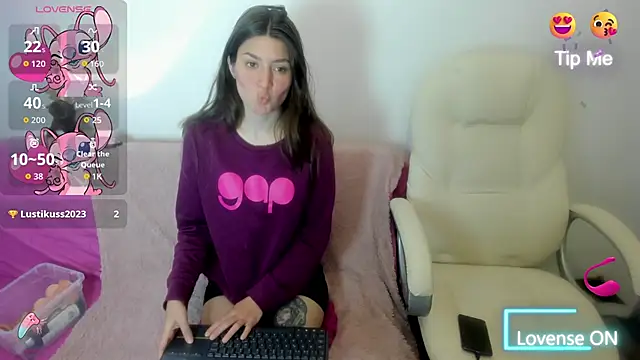 Tesa cute online show from 10/22/25, 02:45