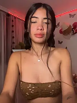 lina pink online show from 12/03/24, 05:31