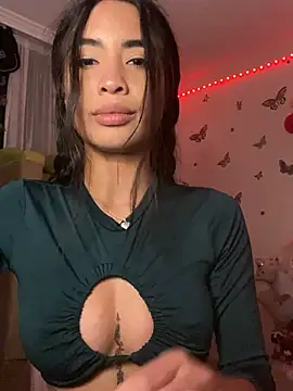 lina pink online show from 12/06/24, 04:36