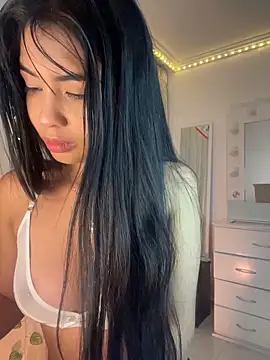 lina pink online show from 03/22/26, 04:38