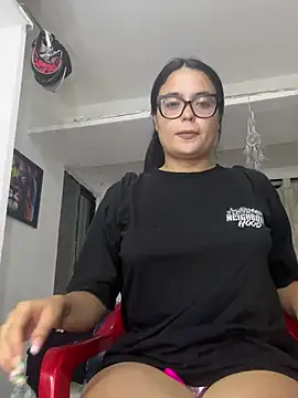 Snapshot of Karla-sexy01 chatting on 12/25/24, 11:20 Karla-sexy01 online show from 12/25/24, 11:20