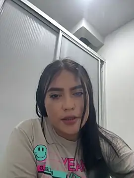 Snapshot of Karla-sexy01 chatting on 01/07/25, 05:53 Karla-sexy01 online show from 01/07/25, 05:53