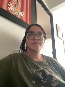 Snapshot of Karla-sexy01 chatting on 01/08/25, 04:22 Karla-sexy01 online show from 01/08/25, 04:22