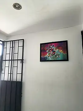 Snapshot of Karla-sexy01 chatting on 02/07/25, 02:37 Karla-sexy01 online show from 02/07/25, 02:37