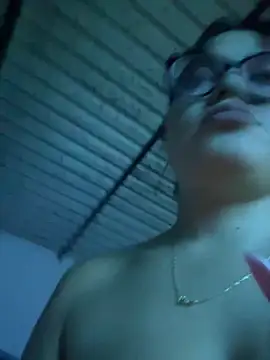 Snapshot of Karla-sexy01 chatting on 02/20/25, 08:39 Karla-sexy01 online show from 02/20/25, 08:39