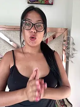 Snapshot of Karla-sexy01 chatting on 09/11/25, 11:43 Karla-sexy01 online show from 09/11/25, 11:43