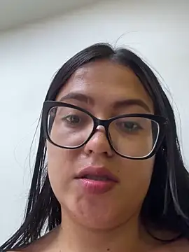 Snapshot of Karla-sexy01 chatting on 10/30/25, 12:06 Karla-sexy01 online show from 10/30/25, 12:06