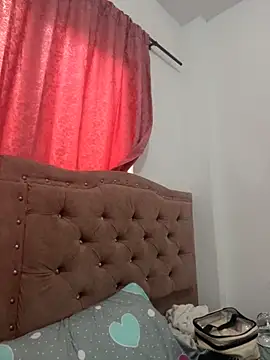 Snapshot of Karla-sexy01 chatting on 11/25/25, 05:46 Karla-sexy01 online show from 11/25/25, 05:46