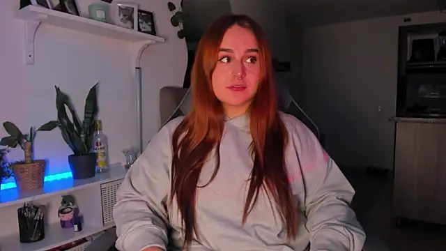 evy orange1 online show from 02/12/26, 11:11