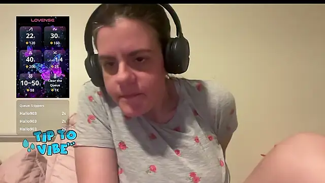 Jess4you0818 online show from 12/04/24, 01:14