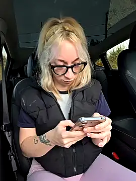 Giuliana baby online show from 03/03/25, 04:03