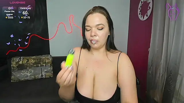 AnitaMays online show from 03/18/25, 02:26