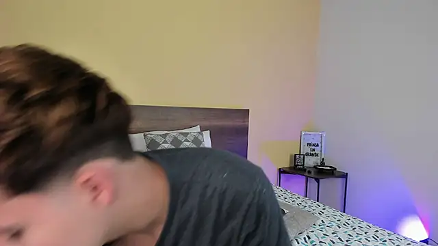 Snapshot of justinbiler chatting on 01/06/25, 12:35 justinbiler online show from 01/06/25, 12:35