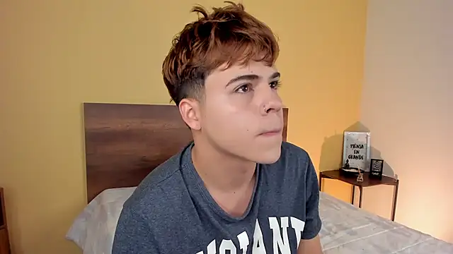 Snapshot of justinbiler chatting on 01/12/25, 12:33 justinbiler online show from 01/12/25, 12:33