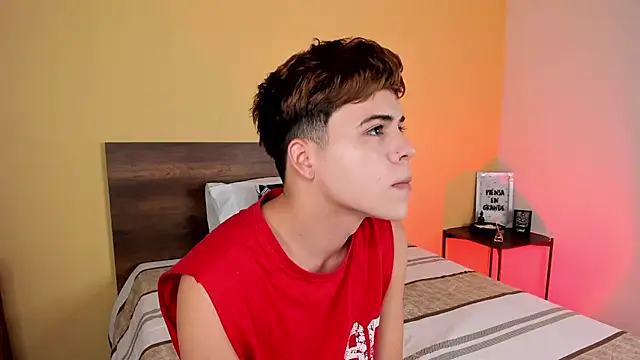 Snapshot of justinbiler chatting on 01/13/25, 12:24 justinbiler online show from 01/13/25, 12:24