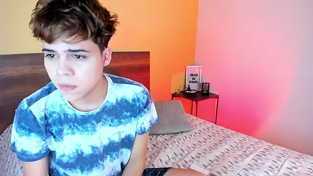 Snapshot of justinbiler chatting on 01/18/25, 12:26 justinbiler online show from 01/18/25, 12:26