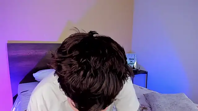 Snapshot of justinbiler chatting on 01/25/25, 06:24 justinbiler online show from 01/25/25, 06:24